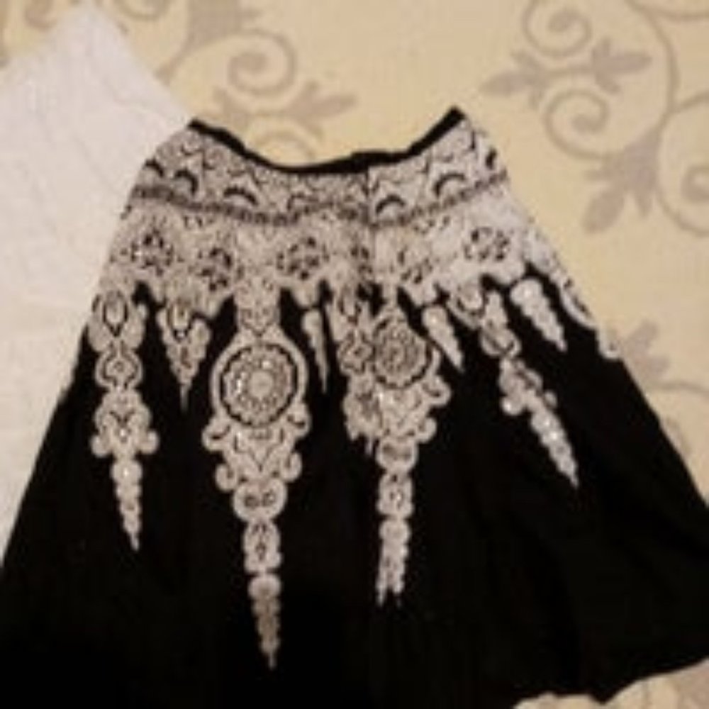 Gorgeous boho style skirt-27 inches long
